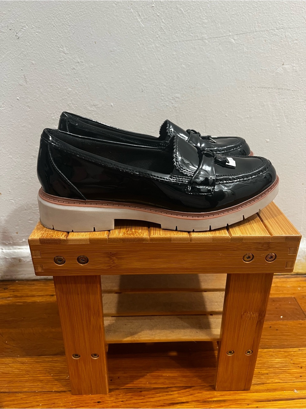 Clark’s Patent Leather Chunky Lug Sole Black Comfort Loafers 8 Preppy Academia - Picture 3 of 12
